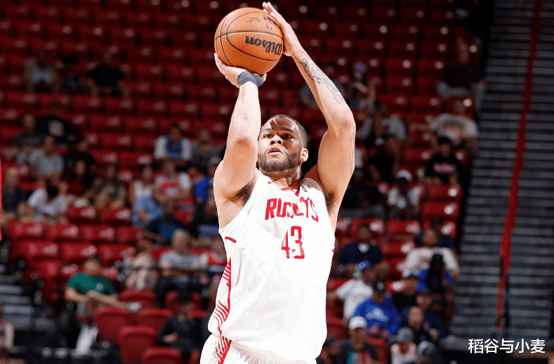 法乙联赛得分王将加盟德甲劲旅，此前他代表火箭参加了夏季联赛？